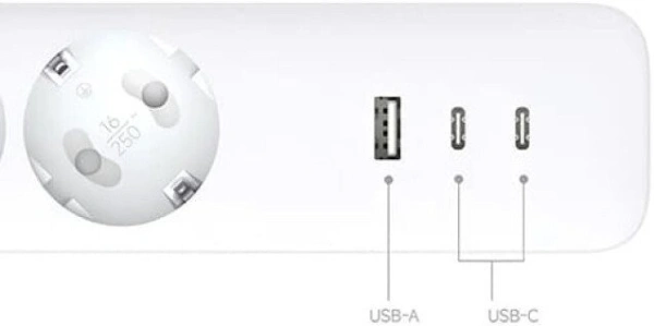 Удлинитель Xiaomi Mi Power Strip 20W 2C1A XMCXB01EU (USB Type-A + 2 USB Type-C, белый, международная версия)