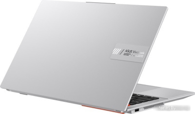 Ноутбук ASUS Vivobook S 15/ K5504VA-MA139W/ i7-13700H/ 15.6 3K OLED/ Iris Xe/ 16GB/ 1TB/ W11H/ noODD/ FPR/ Cool Silver