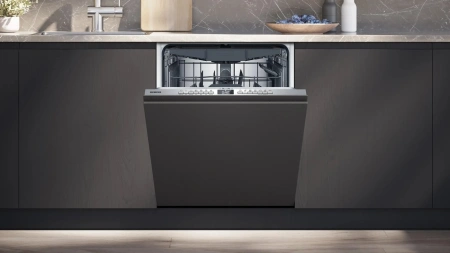 Встраиваемая посудомоечная машина Siemens iQ300 SN63HX06CE