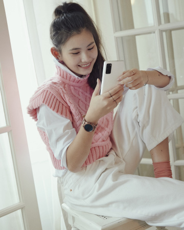 Смартфон Samsung Galaxy S20FE 128Gb White