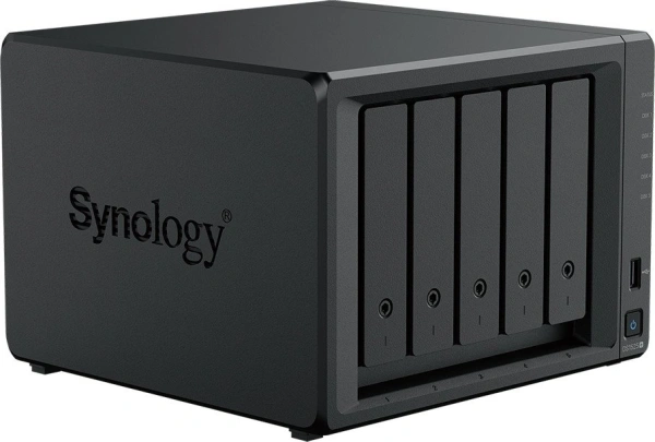 Сетевой накопитель Synology DiskStation DS1525+