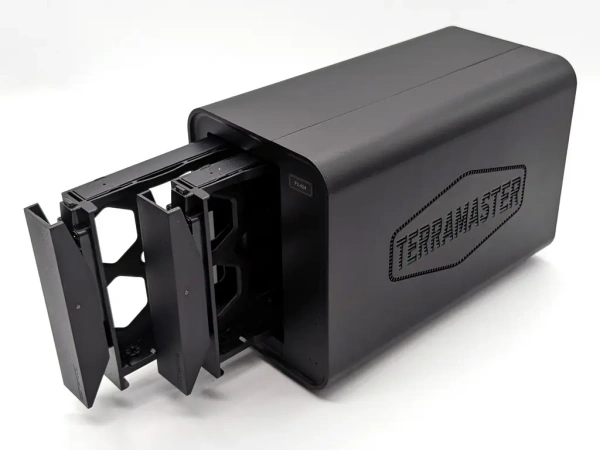 Сетевой накопитель TerraMaster F2-424